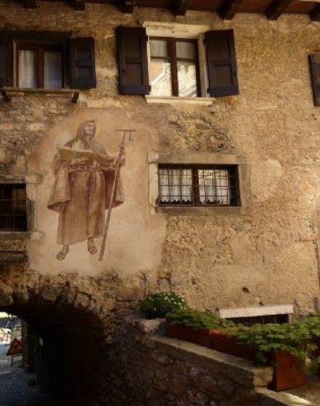 cinque borghi tra i più belli d'italia da visitare online