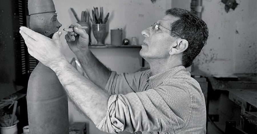 a grottaglie le sculture dedicate a ulisse ad opera di domenico pinto