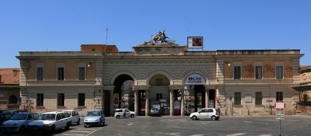 l'ex mattatoio di roma sede della mostra di fumetti dedicata ad andrea pazienza