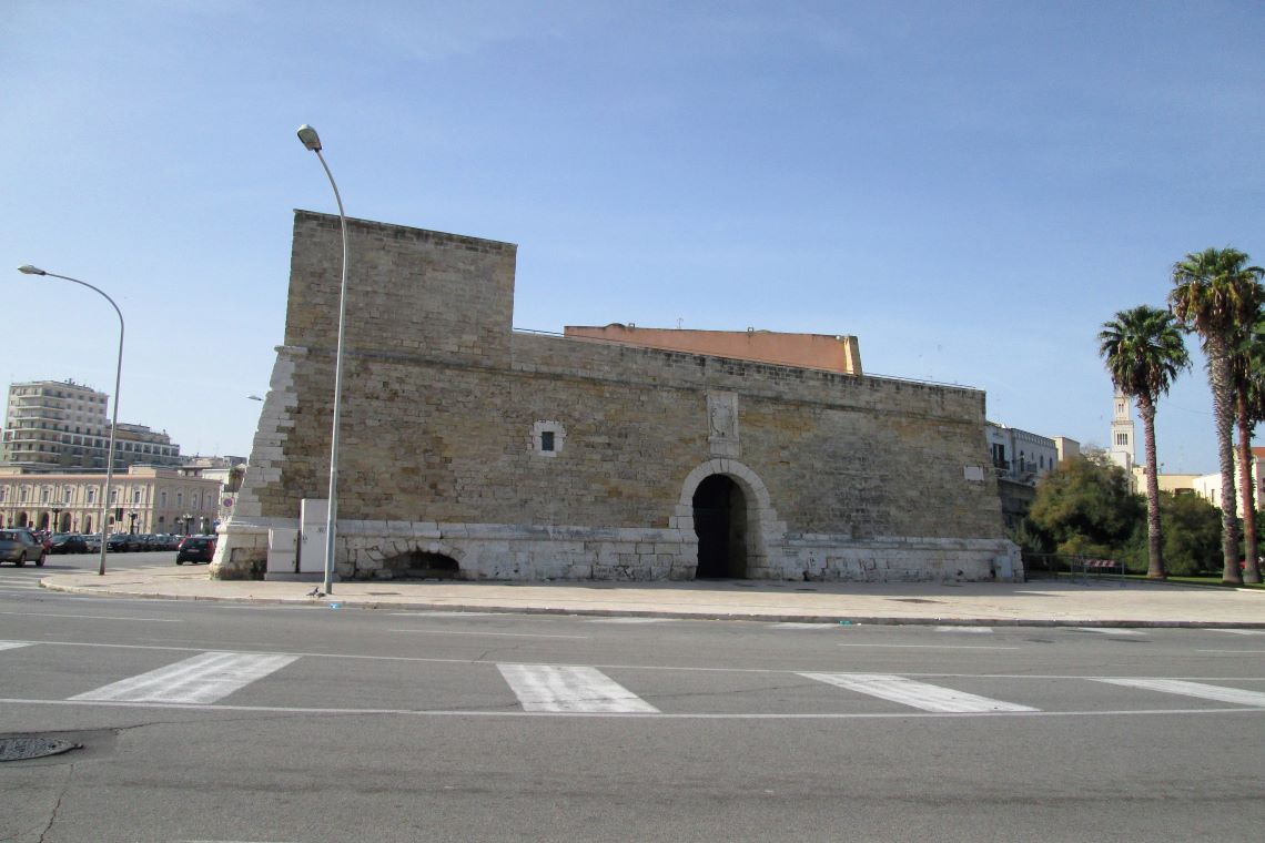 il fortino di sant'antonio tra i castelli fortezze di bari