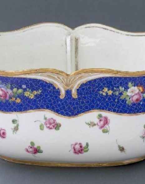 i segreti e la storia della porcellana a torino