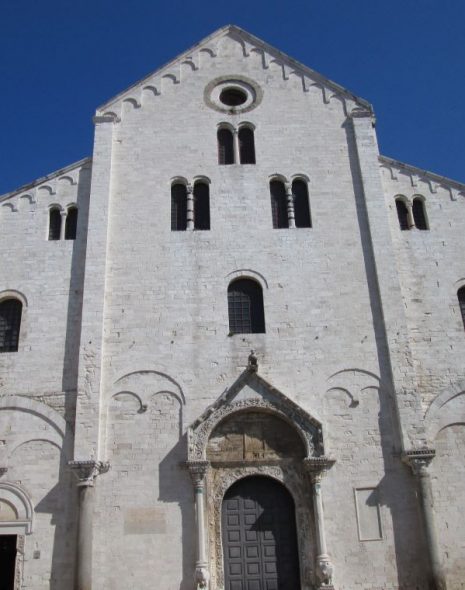 la basilica di san nicola di bari tra storia e leggenda