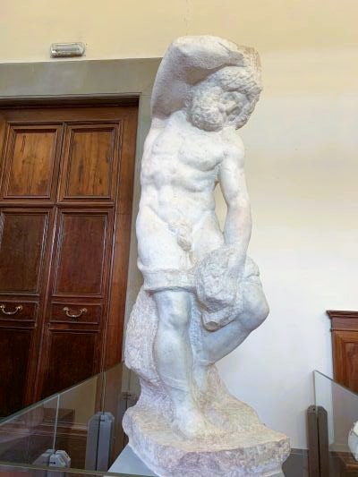 i prigioni, schiavo barbuto - opere di michelangelo buonarroti custodite nella galleria dell'accademia di firenze
