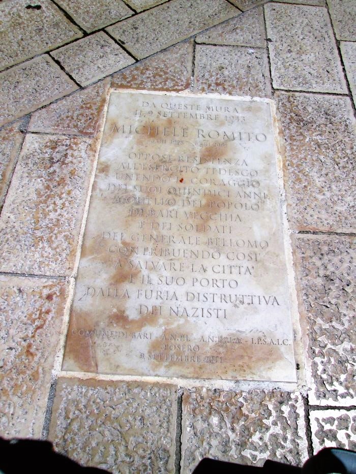la pietra d'inciampo dedicata a michele romito tra i personaggi della bari antifascista