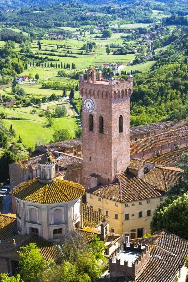una panoramica vista su san miniato in provincia di pisa
