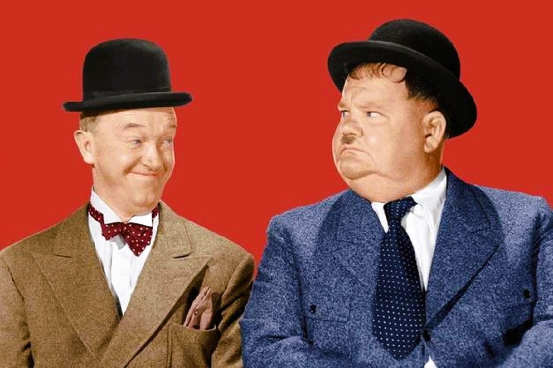 stanlio e ollio protagonisti della mostra a roma