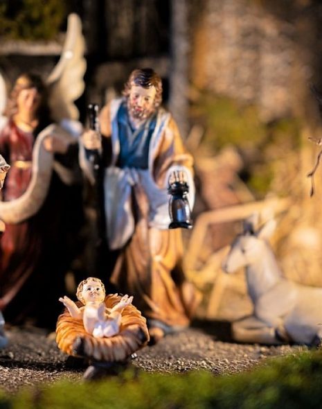 le origini del presepe e dell'albero di natale